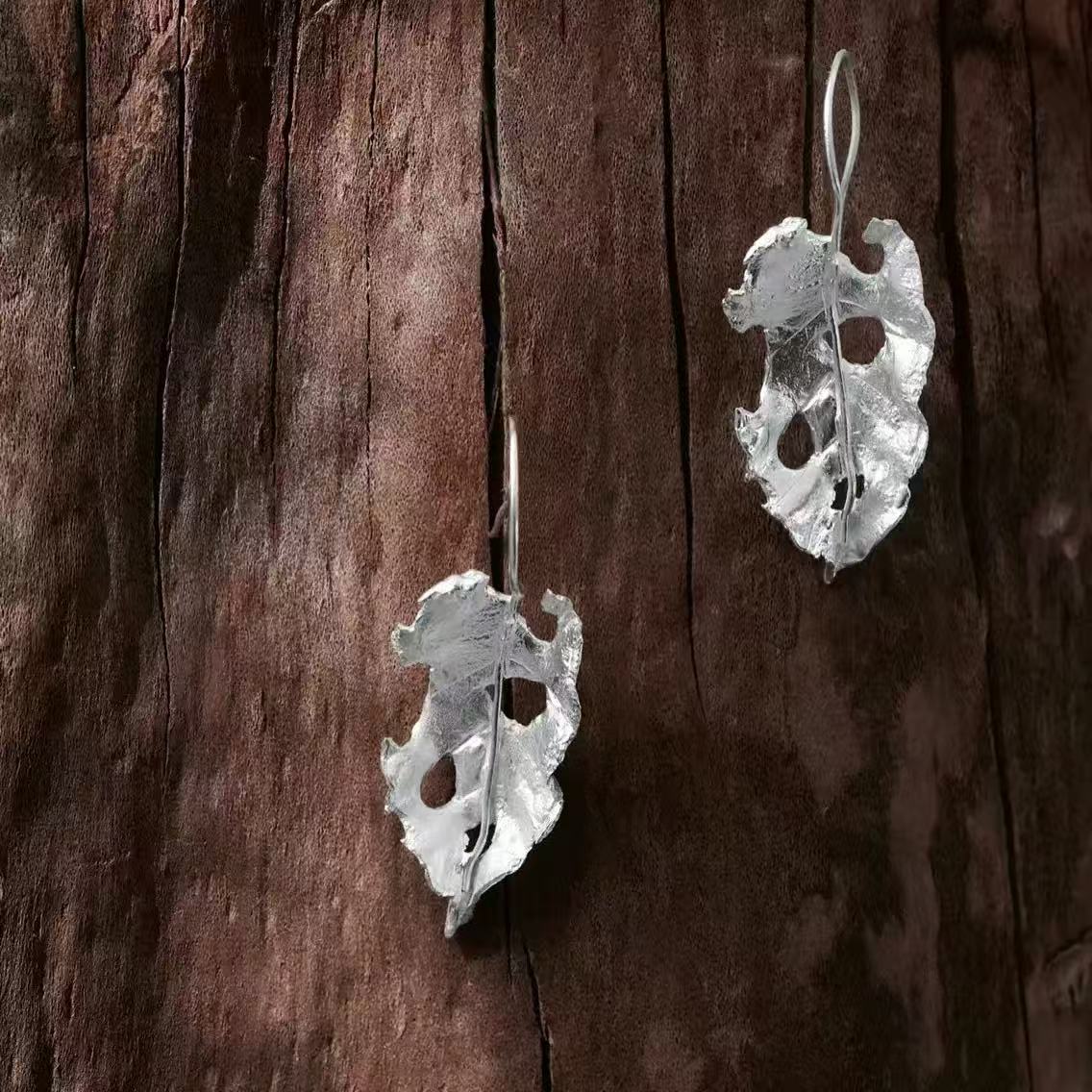 Sterling Silver Falling Leaf Earrings – Nature Inspired Minimalist Jewelry